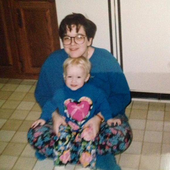 Meet your Posher, Dani - Picture 2 of 4